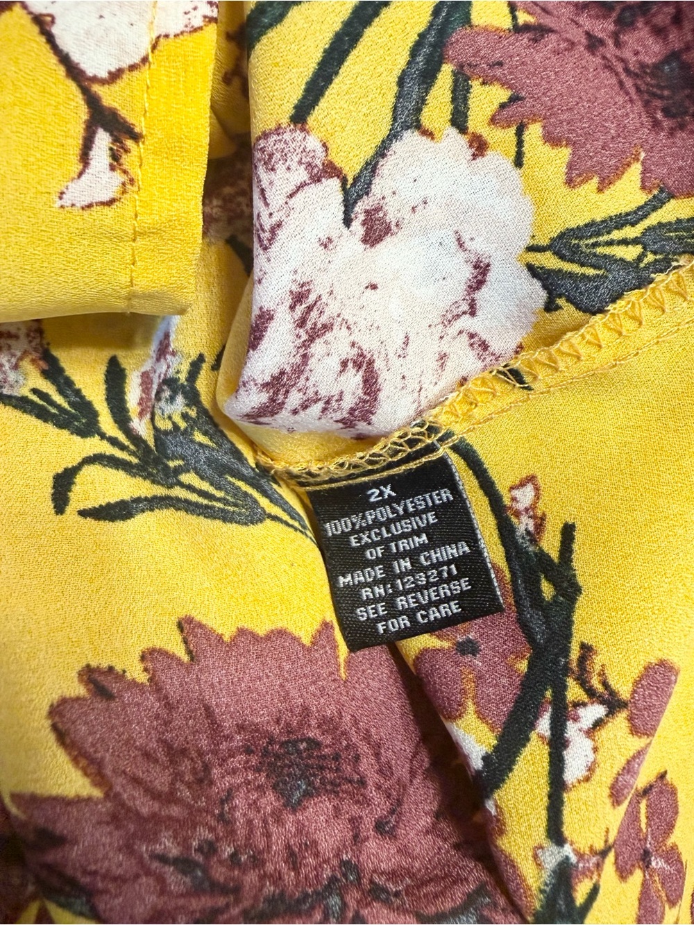 Women’s Yellow Floral Lace-Up V-Neck Tunic Size XXL - Picture 9 of 9